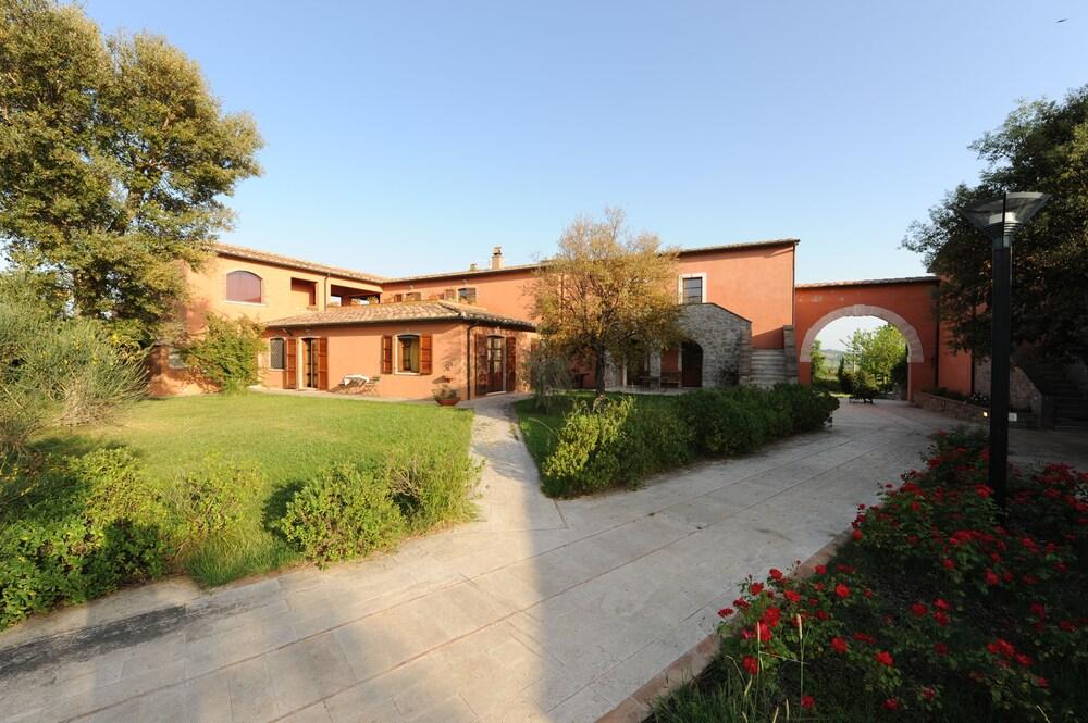 Relais Le Ginestre Villa Saturnia Exterior photo