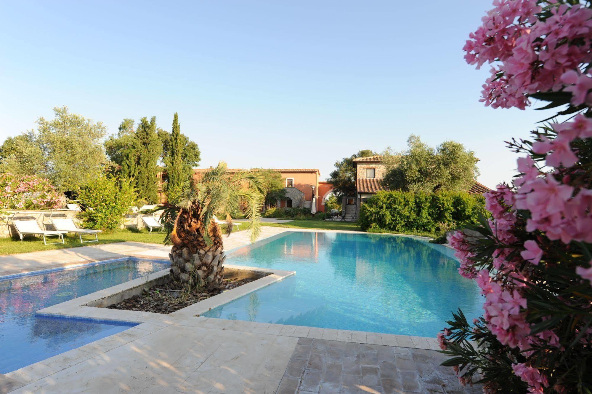 Relais Le Ginestre Villa Saturnia Exterior photo
