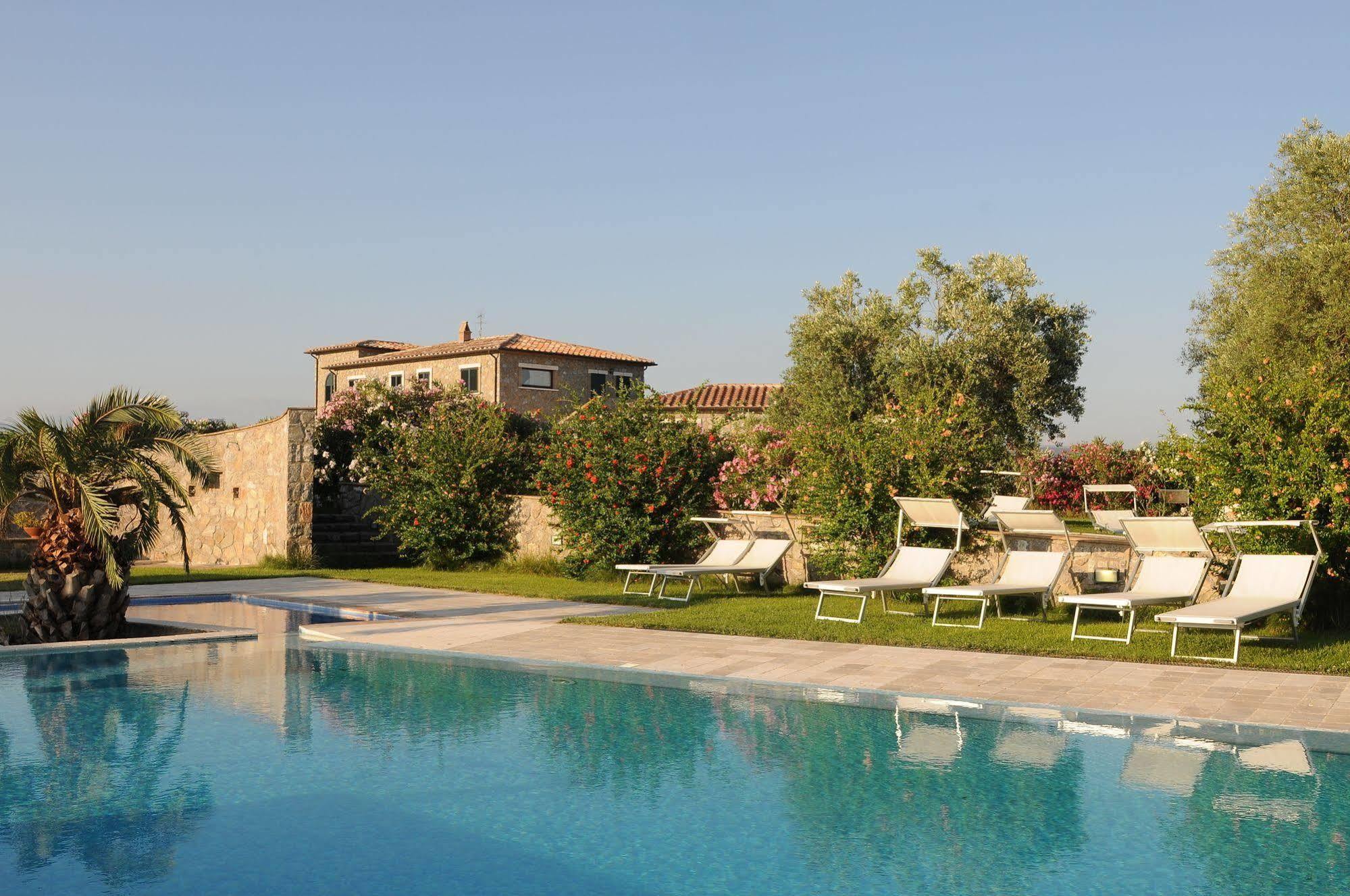 Relais Le Ginestre Villa Saturnia Exterior photo